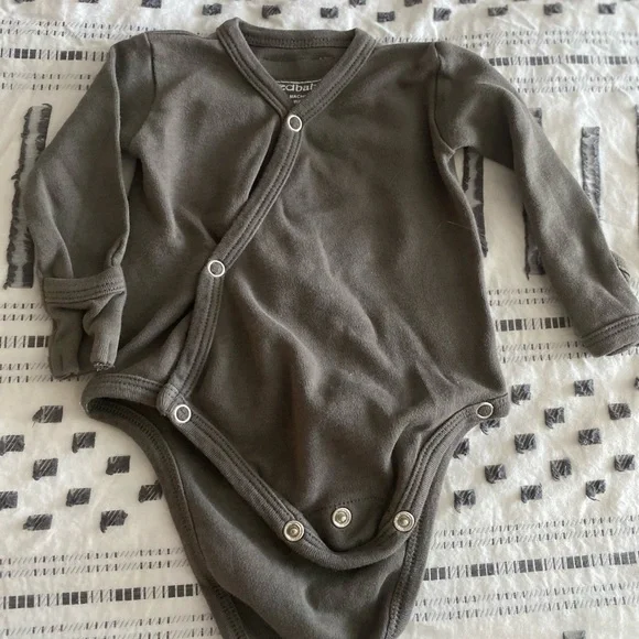 L’ovedbaby Onesie Pajama bundle 0-3 months - Picture 3 of 8